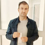 Hem dolandırıldı hem ceza yedi