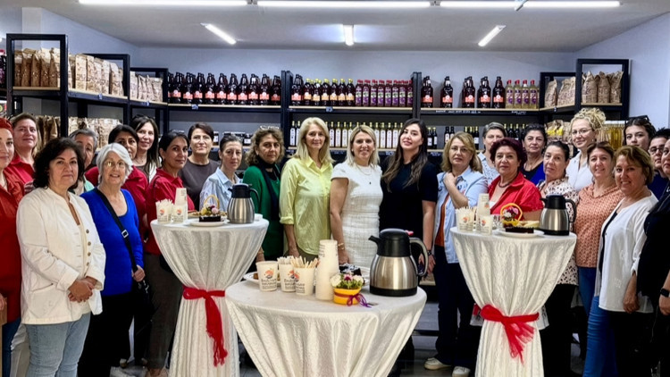 Muratpaşada kadın dayanışması büyüyor