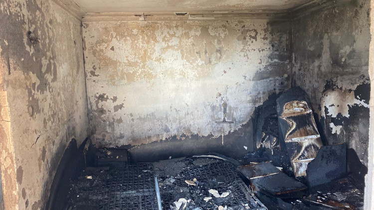 Dairedeki yangın hasara neden oldu