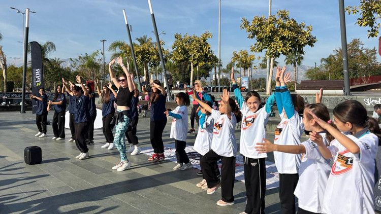 İlkokul öğrencileriyle ‘sağlıklı yaşam’ etkinliği