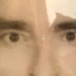 Arkadaşını tuvalette ölü buldu