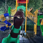 Parktaki kaydırak yandı