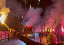 Galatasaraya Antalyada coşkulu karşılama
