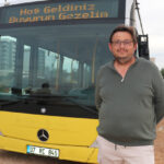 Karavan hayaliyle aldığı eski İETT otobüsüyle mahalleliyi gezdiriyor