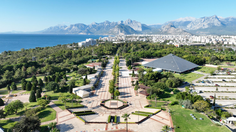 Antalya Büyükşehire 27nci çevre ödülü