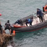 Balık tutmak için inmeye çalıştığı falezlerde 20 metre yüksekten düşüp yaralandı