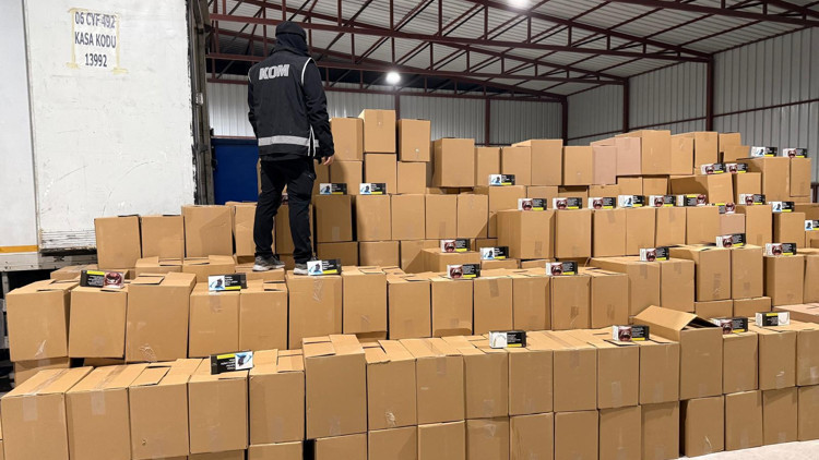 Antalyada son bir haftada kaçakçılık operasyonlarında 38 şüpheli yakalandı