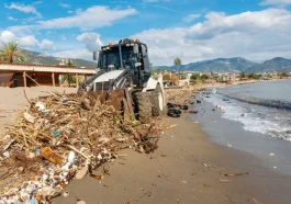 Alanya'da felaketin izleri siliniyor