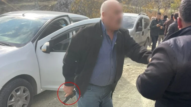 Alanya'da silahlı ve bıçaklı kavga kanlı bitti: 2 yaralı