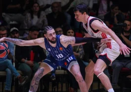 Anadolu Efes - Bayern Münih: 74-72