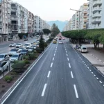 Antalya'da 100.Yıl Bulvarı'nda iyileştirme çalışması yapılıyor