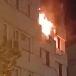 Antalya'da apartman dairesi alev alev yandı