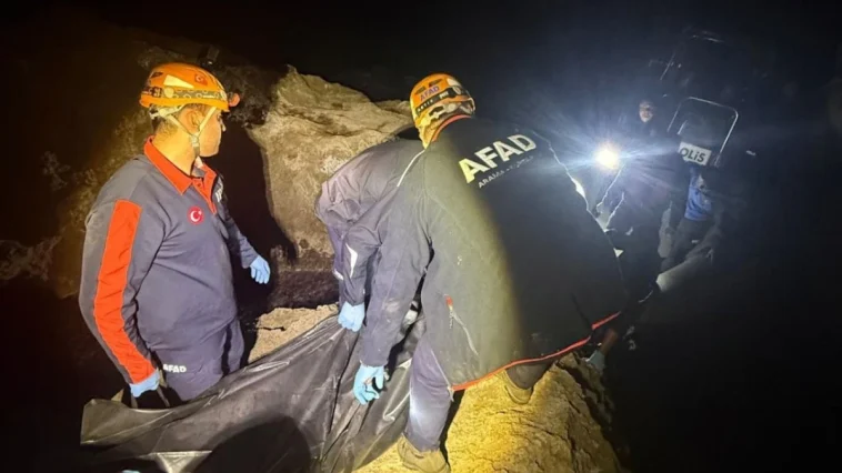 Antalya'da falezlerden düşen kişi hayatını kaybetti
