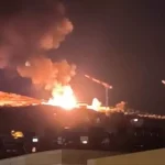 Antalya'da kamyonet yanarak kullanılamaz hale geldi