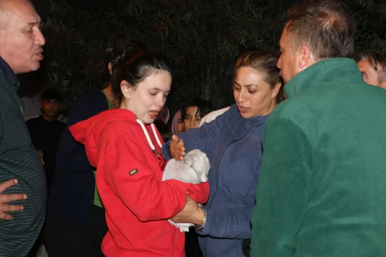 Antalya'da yangında 2 kedi öldü, ev sahipleri sinir krizi geçirdi