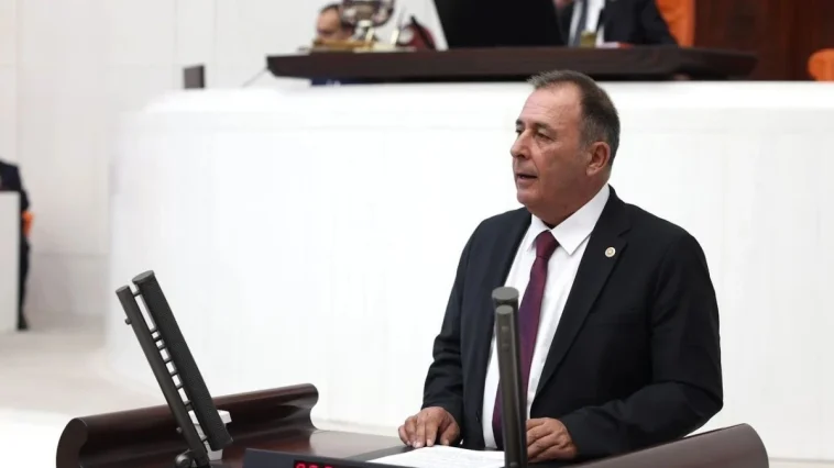 Antalya'da yapılmayan Atatürk Sergisi TBMM gündeminde