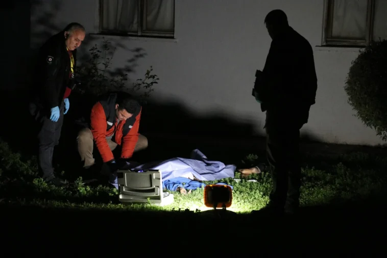 Antalya'da yaşlı kadın 8'inci kattan düşüp öldü