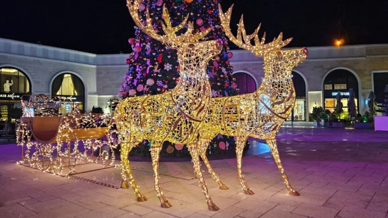 Antalya'da yılbaşı renkliliği