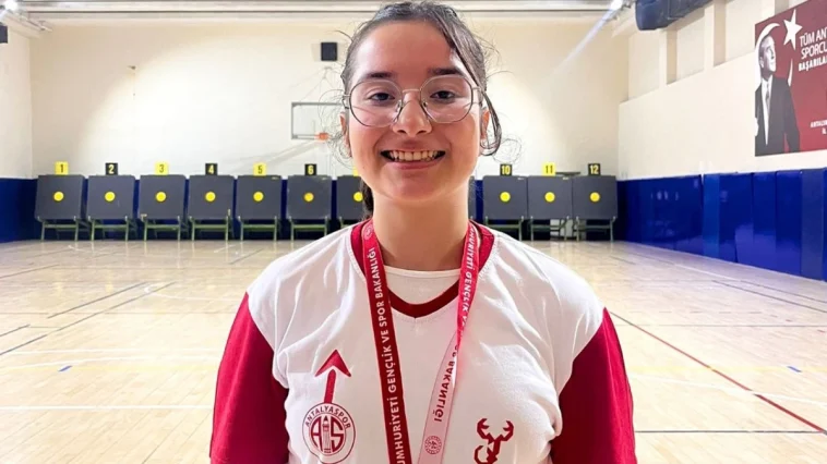 Antalyasporlu okçular 2 madalya kazandı