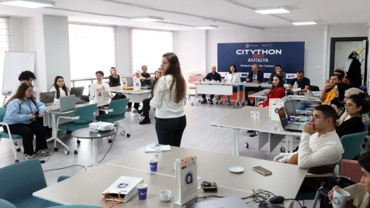 Büyükşehir ‘Kentsel Hareketlilik Cityhonu'na ev sahipliği yaptı