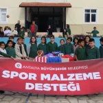 Büyükşehir’den geleceğin sporcularına malzeme desteği