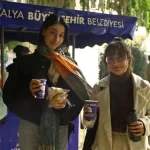 Büyükşehir’den öğrencilere sıcak çorba ikramı