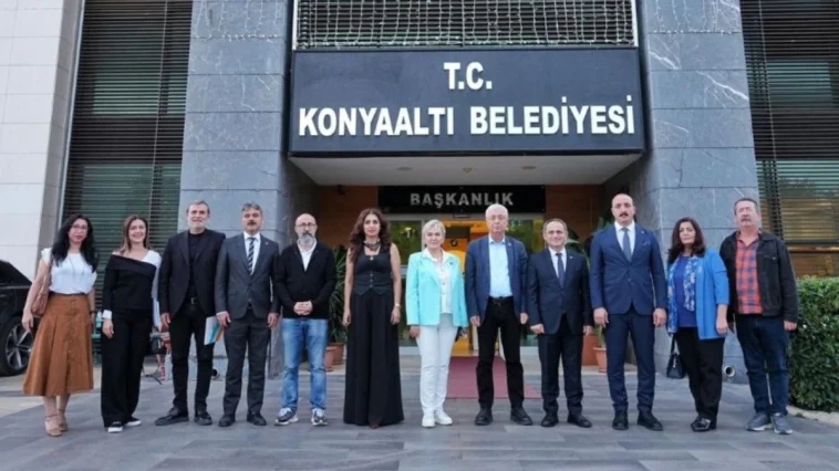 CHP’den Konyaaltı’na dayanışma ziyareti