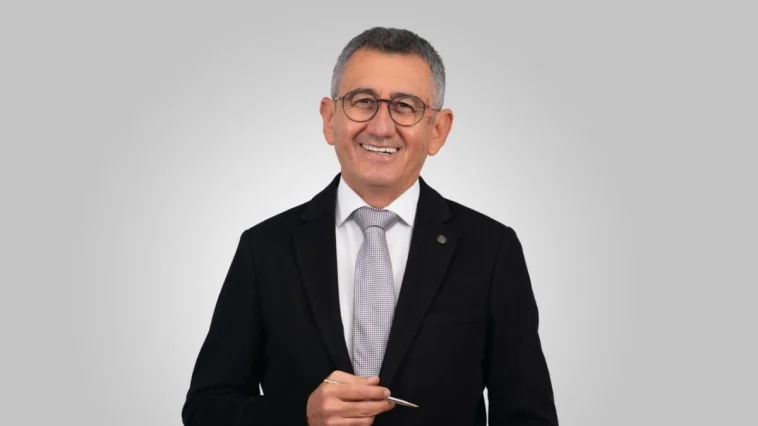 'Cumhuriyeti ve demokratik değerleri korumalıyız'