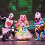 'Dino Ormanı' ile miniklerin neşeli sesleri sahneyi doldurdu