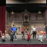 'Dino Ormanı' sahneye çıkıyor