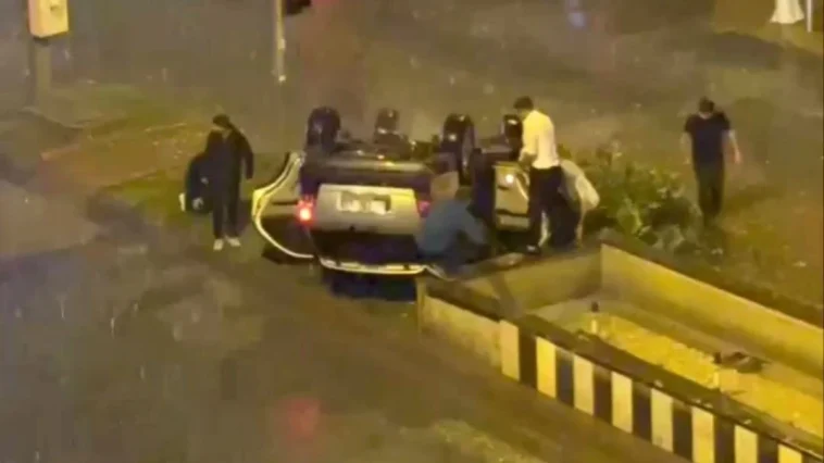 Döşemealtı'ndaki kazada otomobil takla attı