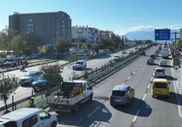 Gazi Bulvarı'na otokorkuluk yapılıyor