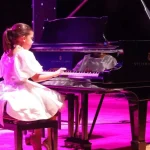 Genç piyanistler ayakta alkışlandı