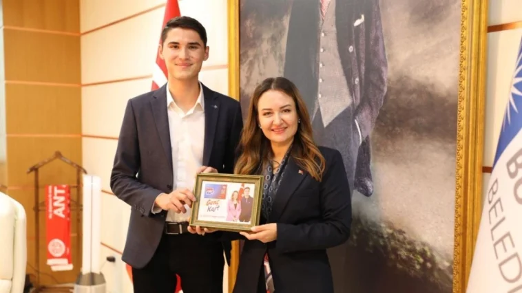 Gençlere avantaj sağlayan ‘Genç Kart’ Antalya’da gündemde