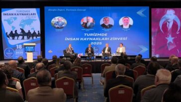 TURİZMDE İNSAN KAYNAKLARI ZİRVESİ’NDE EĞİTİM, İSTİHDAM VE 12 AY TURİZM VURGUSU