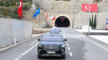 ALANYA DOĞU ÇEVRE YOLU VE DEMİRTAŞ KAVŞAĞI HİZMETE AÇILDI