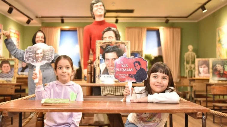 Kahramanların emanetleri, kitapların ışığında bir araya geldi