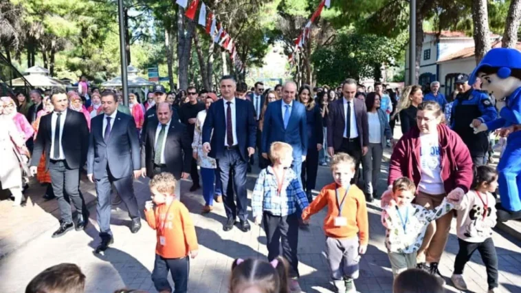 Kepez’de ‘Çocuk Hakları Sokağı’ açıldı