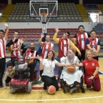 Kepez’de özel bireylere spor ve sanat desteği