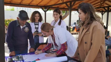 Konyaaltı'nda vatandaşlara diyabet ve kanser bilgilendirmesi