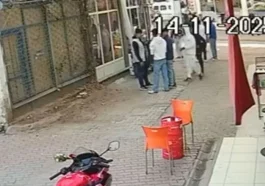 Kumluca’da tartışma bıçaklı kavgaya döndü