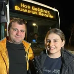 Mahallenin eğlencesi sarı otobüs