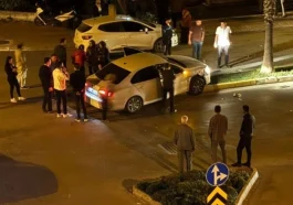 Manavgat'ta otomobiller çarpıştı: 3 yaralı