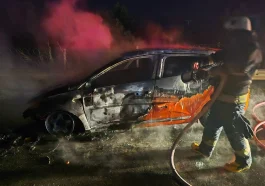 Manavgat'ta seyir halindeki araç alev alev yandı