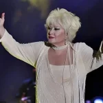 Sanatçı Muazzez Abacı hayatını kaybetti