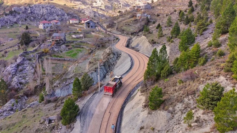 Sapadere Yaylası yoluna asfalt