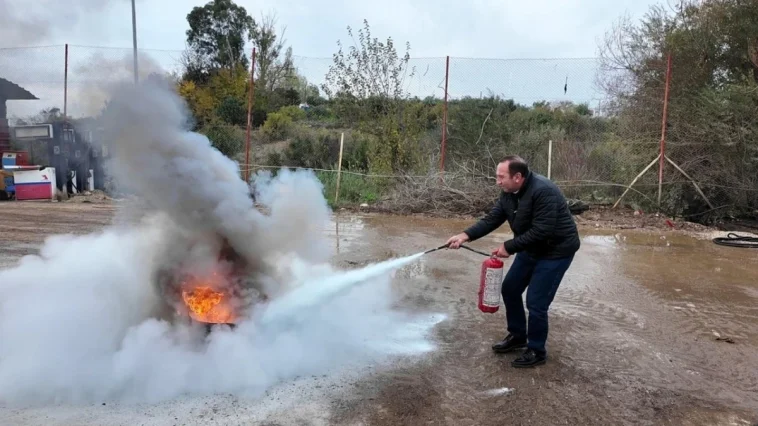 Serik'te belediye çalışanlarına yangın güvenliği eğitimi