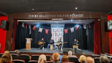 Uluslararası İşçi Filmleri Festivali Finike'de başladı