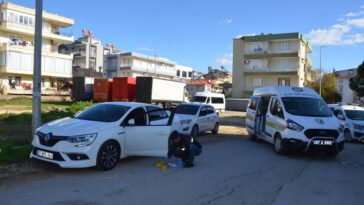 Otomobiline binerken silahlı saldırıda yaralandı