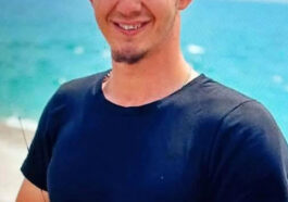 Refüje çarpan motosikletin sürücüsü öldü